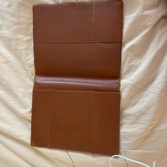 Louis Vuitton folder/agenda holder/tablet case - Picture 3 of 7